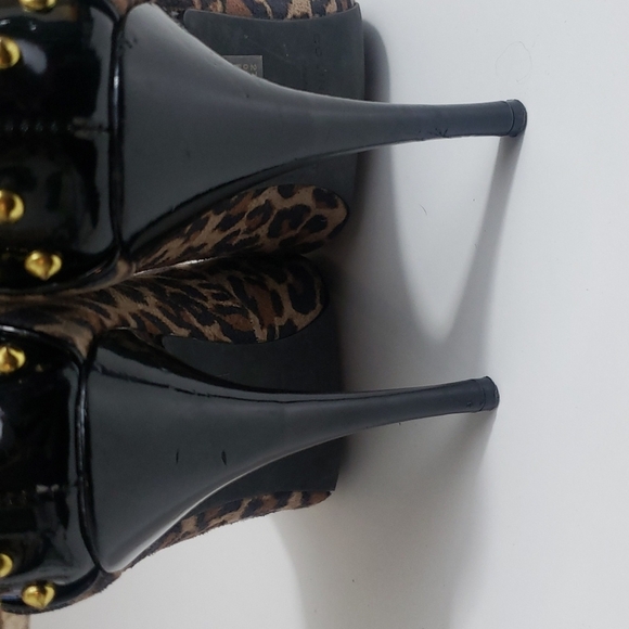 Colin Stuart gold studded leopard heels size 8B black with gold studs - Picture 2 of 10
